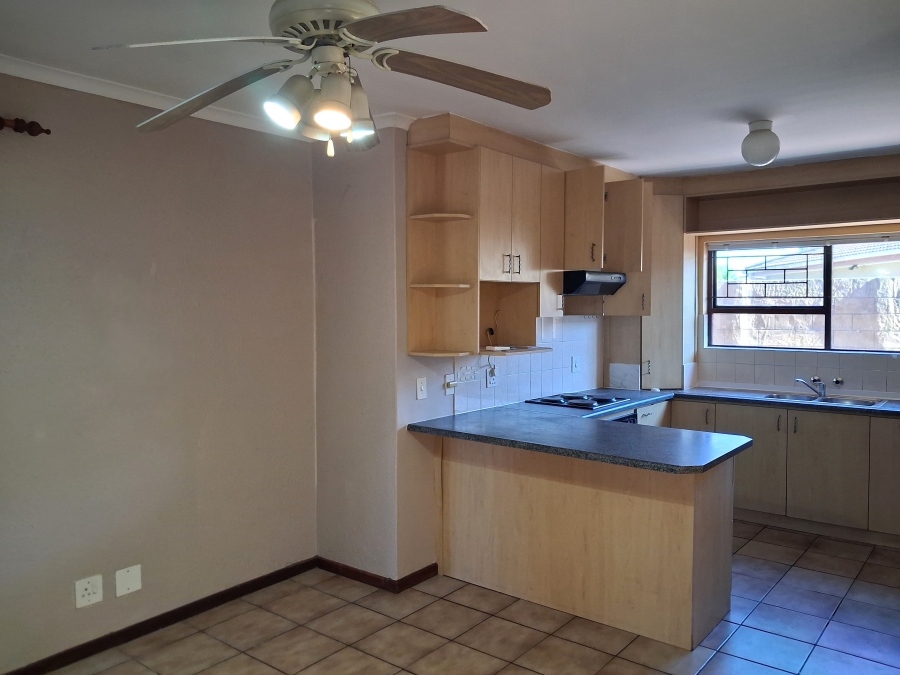 To Let 2 Bedroom Property for Rent in Jagtershof Western Cape